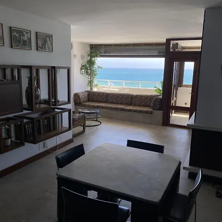 아파트 Exclusive Beachfront - Pool - Paddle - Tenis - Wifi - Aircon *